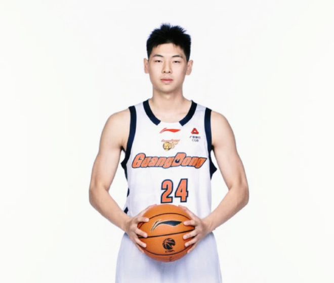 官宣復出！傷停459天，廣東前鋒終於要登場瞭