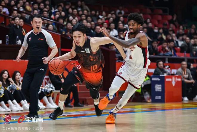 惜敗浙江並非壞事！邱彪敢擔責，山東高速該醒醒瞭