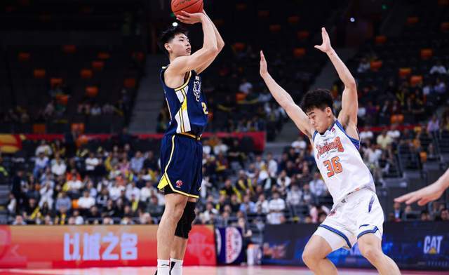 CBA排名變天！廣東22分大勝復仇新疆，山西拒絕24分逆轉反超遼寧