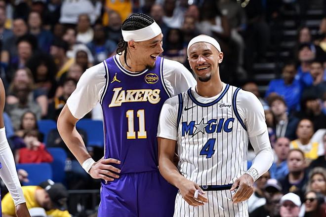 基本能夠撐住內線場面！湖人替補中鋒到瞭季後賽也能保持水準嗎？